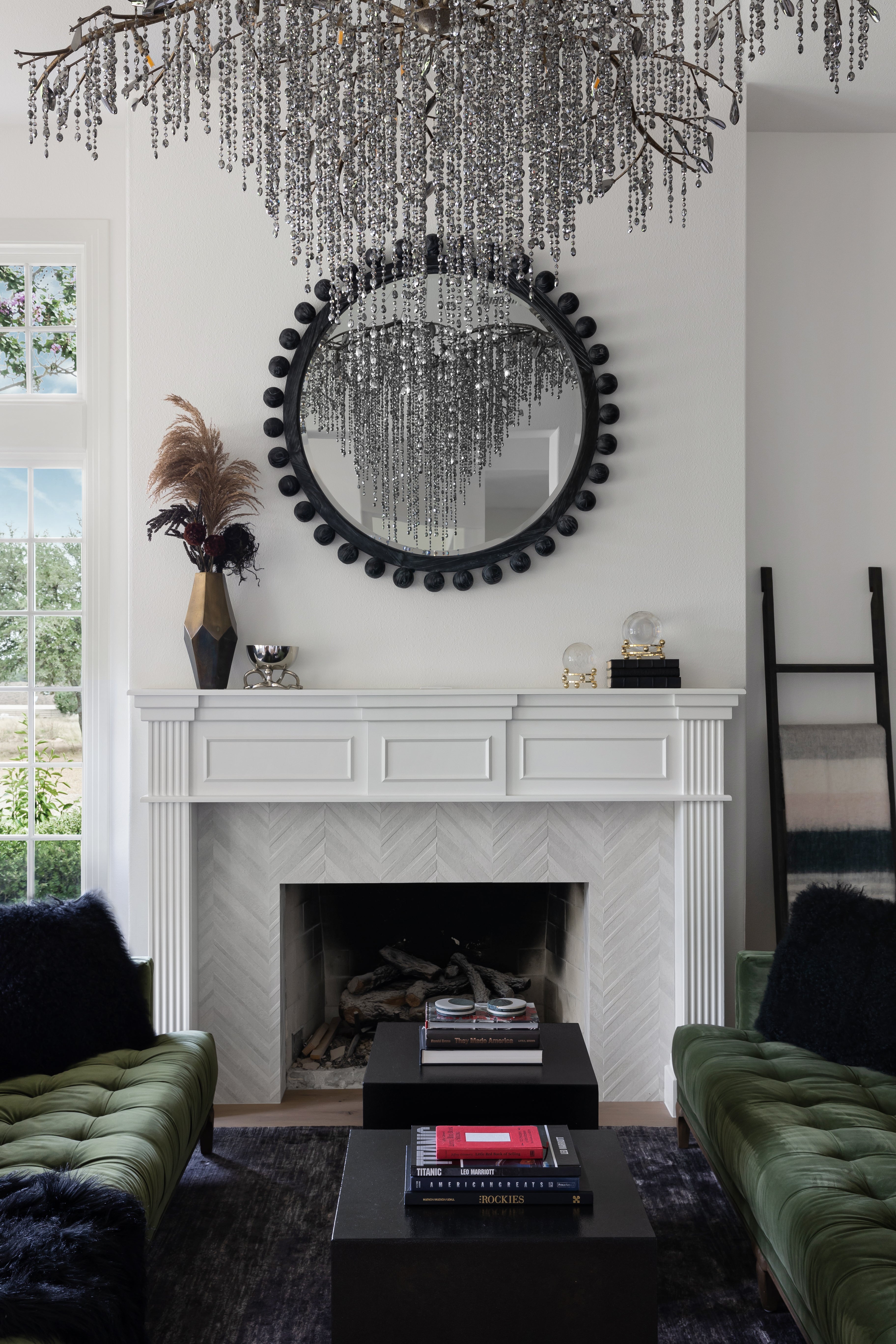 Brianza Round Mirror | Revelation