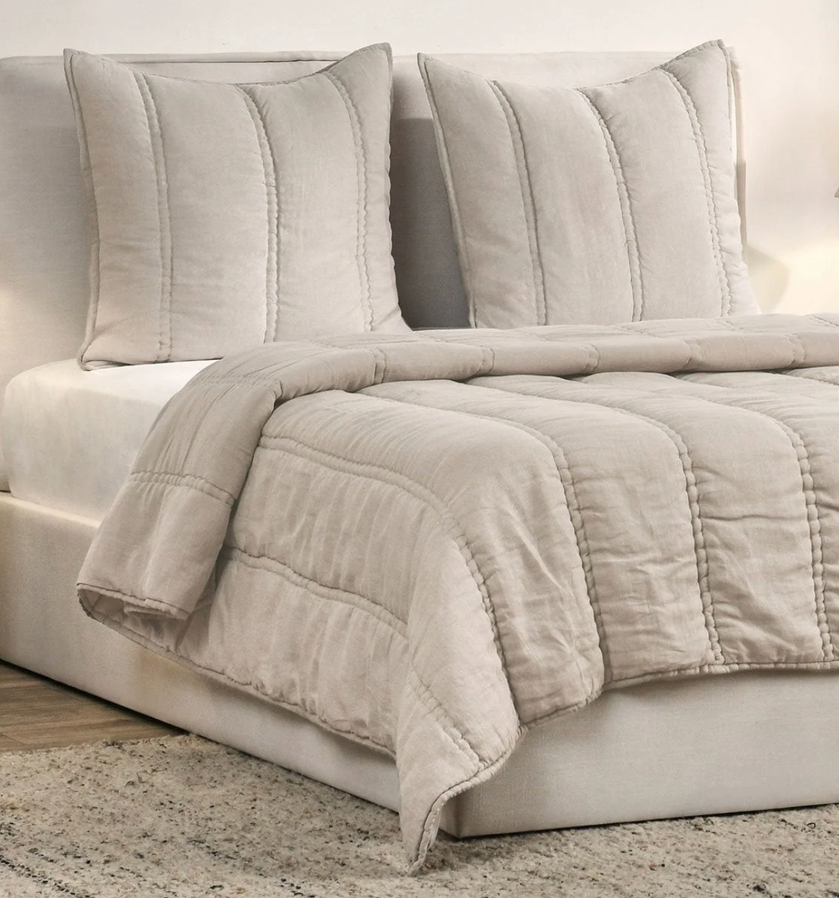 Rowen Quilt Collection