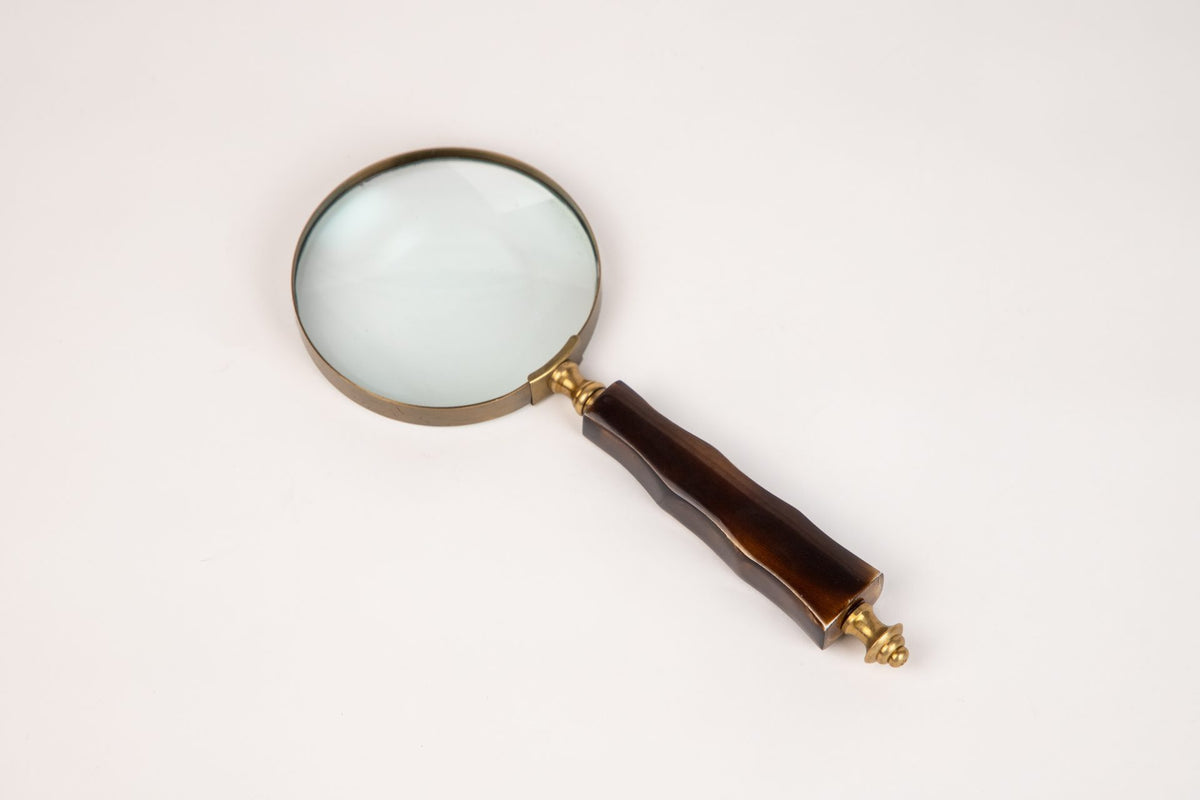 Luna Magnify Glass